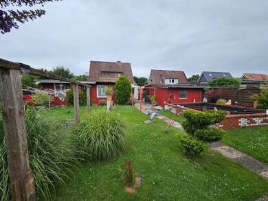 Einfamilienhaus zum Kauf 360.000 € 8 Zimmer 160 m² 640 m² Grundstück Neumünster 24536
