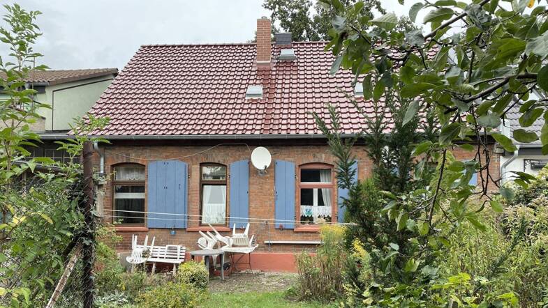 Einfamilienhaus zum Kauf 87.000 € 4 Zimmer 100 m² 338 m² Grundstück Güsten Güsten 39439