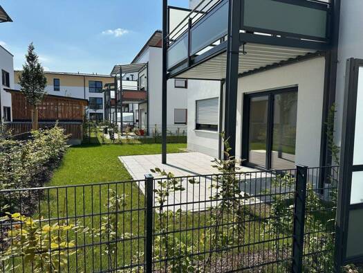 Terrassenwohnung zur Miete - Erstbezug 1.170 € 3 Zimmer 91 m² EG frei ab sofort Kardinal-Faulhaber-Straße 1b Tittmoning 84529