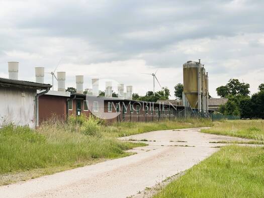 Landwirtschaftliche Fläche zum Kauf 1.500.000 € 48.500 m² Grundstück Büssen Salzwedel 29410