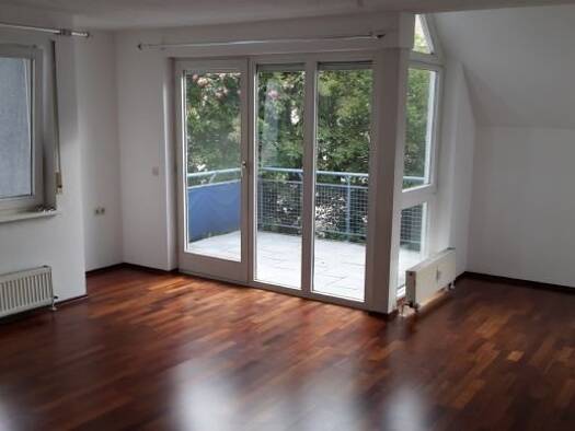 Wohnung zur Miete 1.300 € 3,5 Zimmer 81,4 m² Geschoss 1/2 frei ab sofort Hans-Vaut-Str. 6 Zuffenhausen Stuttgart 70435