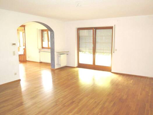 Einfamilienhaus zur Miete 1.547 € 6,5 Zimmer 182 m² 970 m² Grundstück frei ab 01.12.2026 Hart a. d. Alz Garching an der Alz 84518