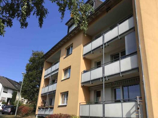 Wohnung zur Miete 701 € 2 Zimmer 54,8 m² 2. Geschoss frei ab sofort Schützenstraße 6 Friedrichsdorf 61381