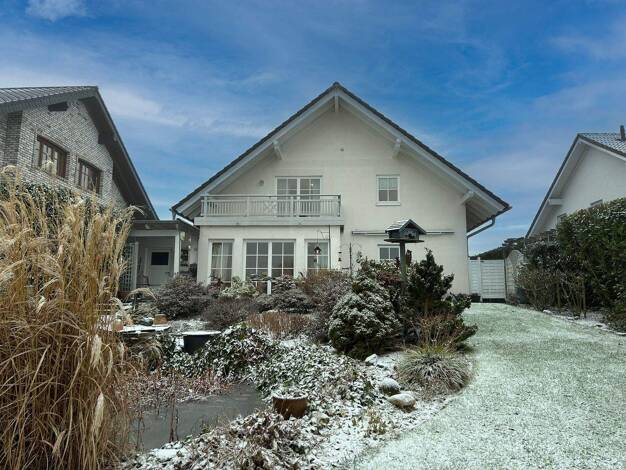 Einfamilienhaus zum Kauf 398.000 € 4 Zimmer 152 m² 980 m² Grundstück frei ab 01.10.2026 Remschoß Neunkirchen-Seelscheid 53819