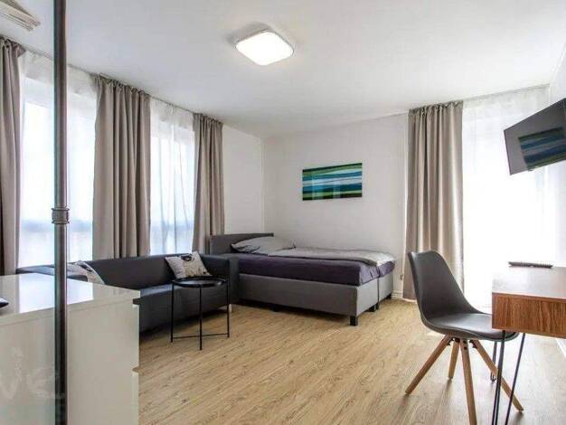 WG-Zimmer zur Miete Wohnen auf Zeit 1.350 € 31 m² 3. Geschoss frei ab 01.04.2026 Feuerbachstraße 3.OG Westend-Süd Frankfurt am Main 60325
