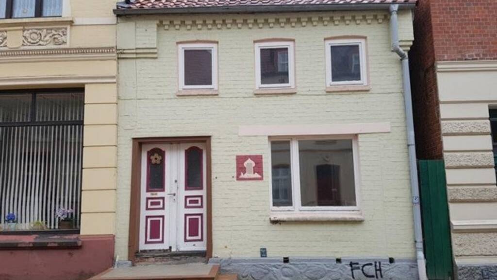 Einfamilienhaus zum Kauf 55.100 € 4 Zimmer 86 m² 108 m² Grundstück Lübz 19386