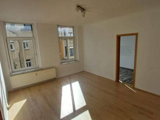 Wohnung zum Kauf 43.000 € 2 Zimmer 60,1 m² Stadtmitte Plauen 08523