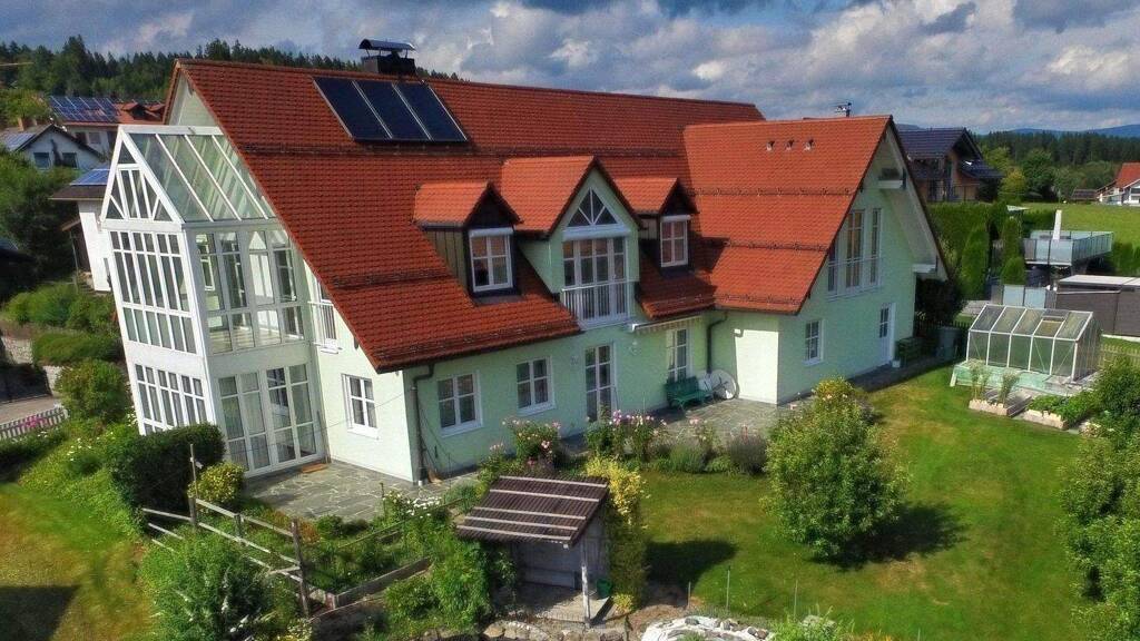 Mehrfamilienhaus zum Kauf 795.000 € 6 Zimmer 320 m² 1.134 m² Grundstück Regen 94209