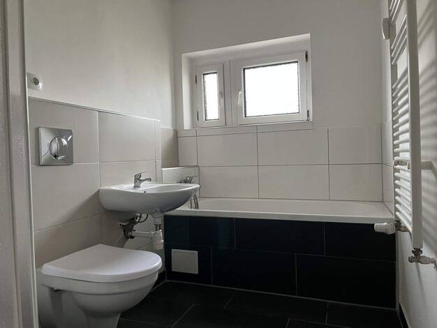 Wohnung zur Miete 400 € 3 Zimmer 75,7 m² 1. Geschoss Leipziger Straße 132 Pölbitz Zwickau 08058