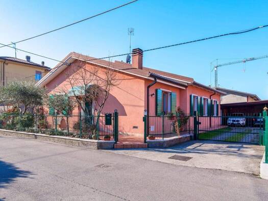 Haus zum Kauf 485.000 € 7 Zimmer 140 m² frei ab sofort Via Ortigara,1 Lazise 37017