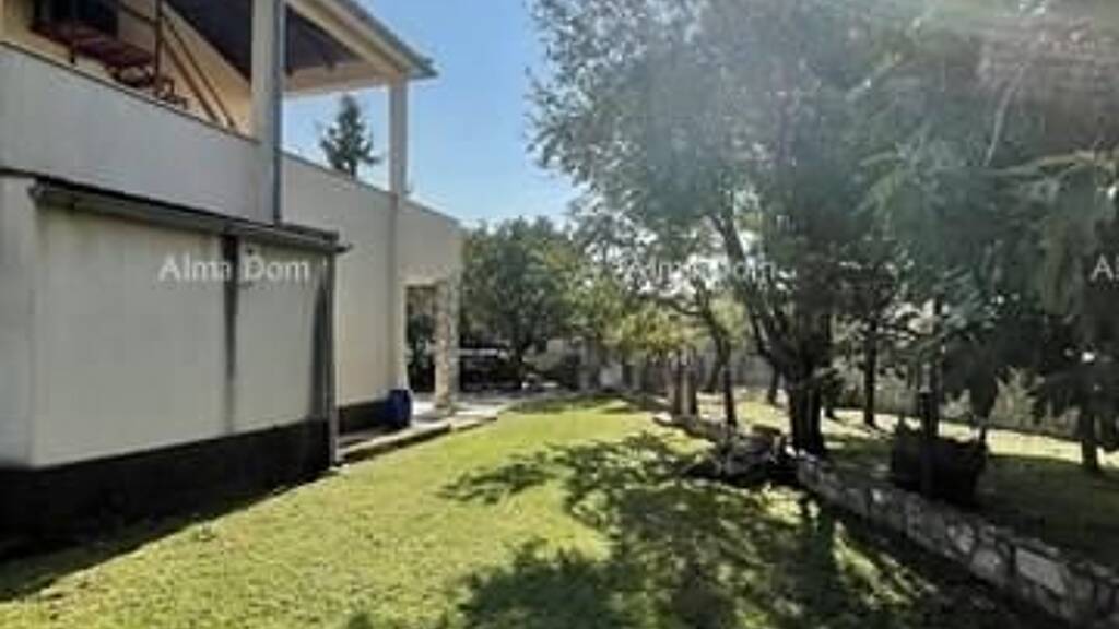 Sonstiges zum Kauf 392.000 € 4 Zimmer 280 m² 997 m² Grundstück Partizanska ulica 4/1, Porec 52440 Porec