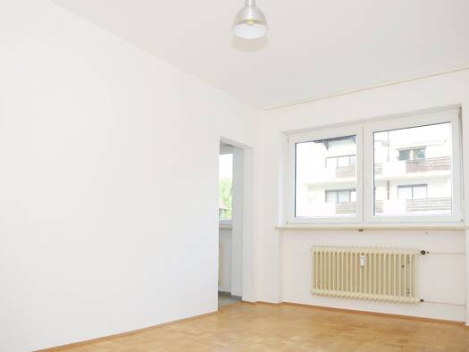 Wohnung zur Miete 450 € 1 Zimmer 18,8 m² 1. Geschoss frei ab 01.12.2026 Pettenkoferstraße 9 Achdorf Landshut 84036