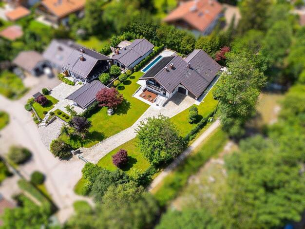 Haus zum Kauf 15 Zimmer 571,2 m² 2.533 m² Grundstück Bad Wiessee 83707