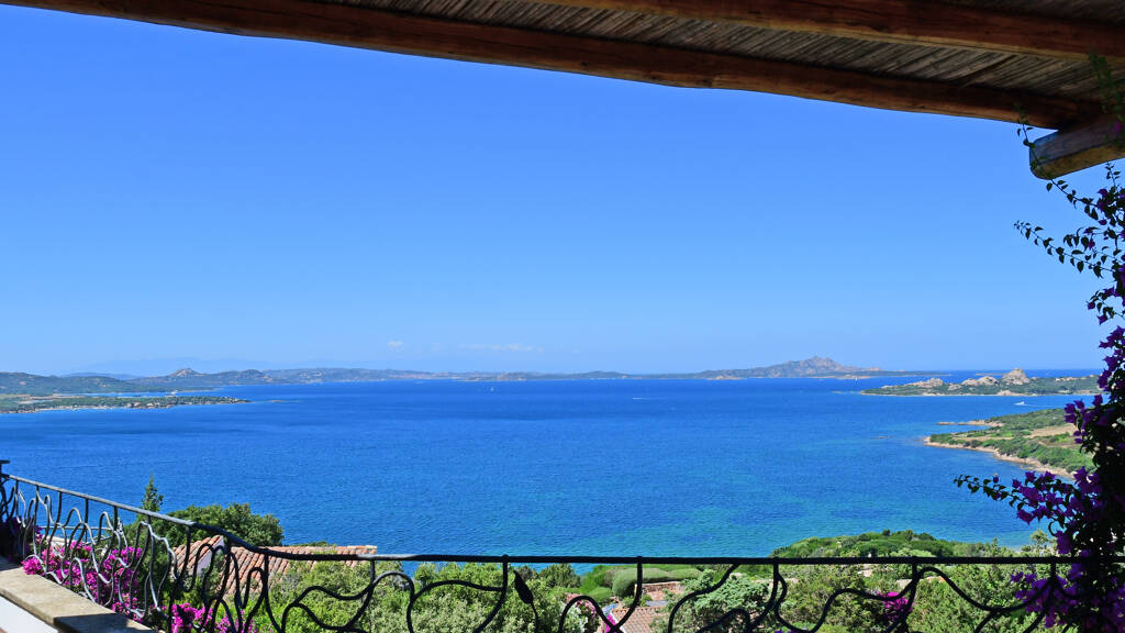 Villa zur Miete 100.000 € 10 Zimmer 200 m² 1.000 m² Grundstück Cala dei Ginepri Arzachena 07021