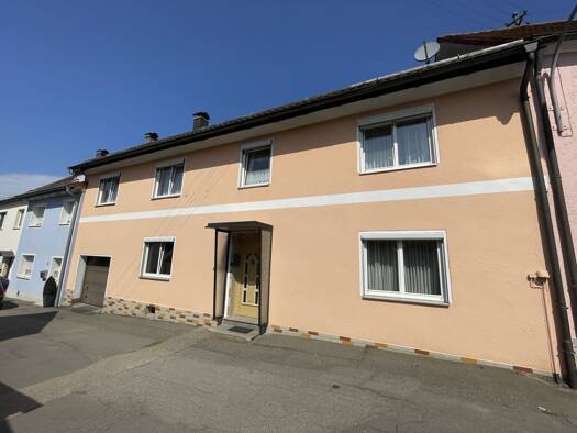 Reihenmittelhaus zum Kauf 190.000 € 4 Zimmer 120 m² 401 m² Grundstück Pleystein Pleystein 92714