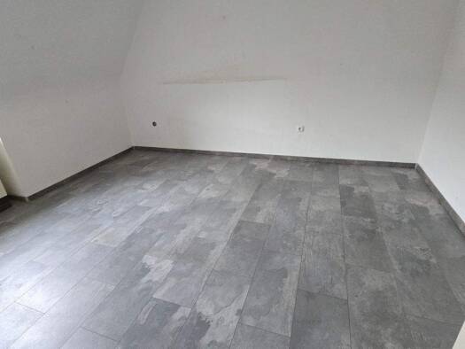 Wohnung zur Miete 700 € 4 Zimmer 86 m² 3. Geschoss frei ab sofort Altenessener Str. 441 Altenessen-Nord Essen 45329