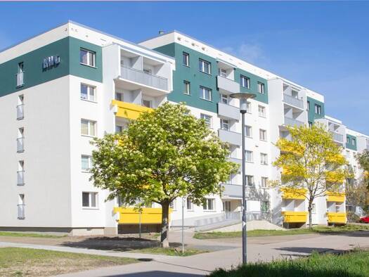 Wohnung zur Miete 270 € 1 Zimmer 31,3 m² 2. Geschoss Kreuzerstraße 10 Silberhöhe Süd 06132