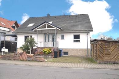 Einfamilienhaus zur Miete 2.350 € 6,5 Zimmer 202,8 m² 580 m² Grundstück frei ab 01.06.2025 Trebur Trebur 65468
