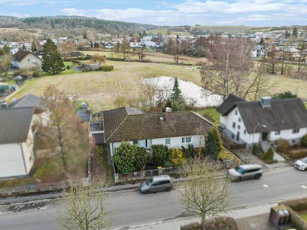 Bungalow zum Kauf 429.000 € 6 Zimmer 144 m² 768 m² Grundstück Büdingen 63654