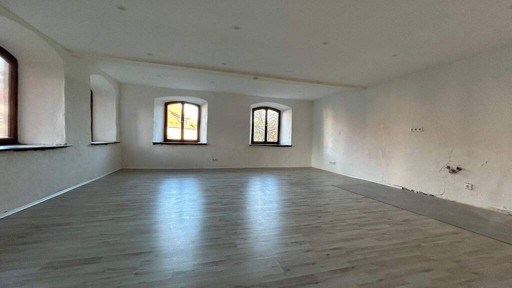 Wohnung zur Miete 700 € 2 Zimmer 80 m² EG frei ab sofort Nennslingen 91790