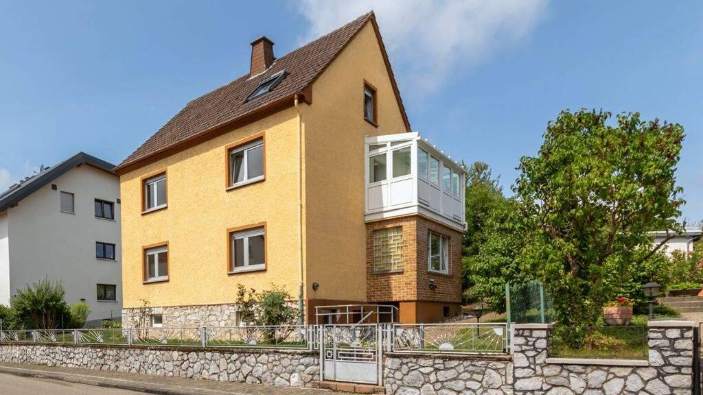 Einfamilienhaus zum Kauf 295.000 € 7 Zimmer 151,1 m² 590 m² Grundstück Kettenbach Aarbergen / Kettenbach 65326