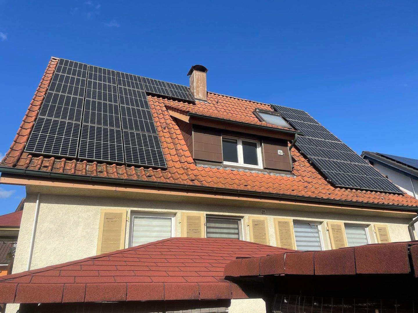 Immobilie in Hattenhofen - Neu in Hattenhofen: Freistehendes 1-2-Familienhaus mit großem Grundstück und viel Potential - Bild 4