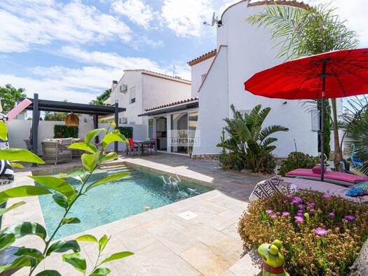 Haus zum Kauf 535.000 € 140 m² 309 m² Grundstück Empuriabrava 17487