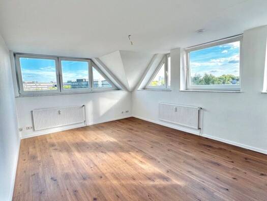 Studio zur Miete 390 € 1 Zimmer 37 m² Geschoss 7/8 frei ab sofort Friedrichstr. 4 Südviertel Stadtbezirk I 45128