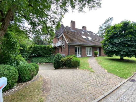Haus zum Kauf 699.000 € 9 Zimmer 260 m² 1.487 m² Grundstück Holm-Seppensen Buchholz in der Nordheide 21244