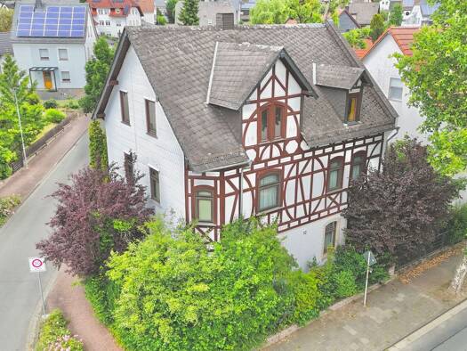 Einfamilienhaus zum Kauf 299.000 € 7 Zimmer 205 m² 730 m² Grundstück Werdorf Werdorf 35614