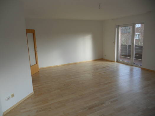 Wohnung zur Miete 800 € 3 Zimmer 90 m² Geschoss 1/2 frei ab sofort Neuenhäusen Celle 29221