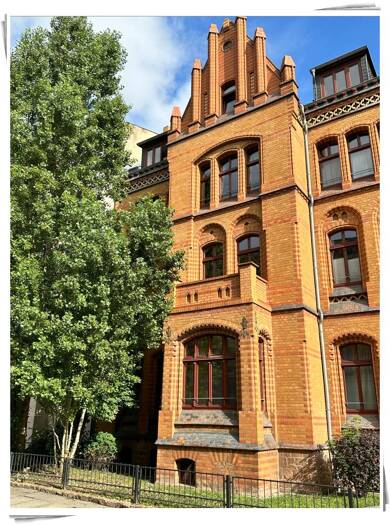 Mehrfamilienhaus zum Kauf provisionsfrei als Kapitalanlage geeignet 1.350.000 € 586 m² 561 m² Grundstück Halle (Saale) 06110