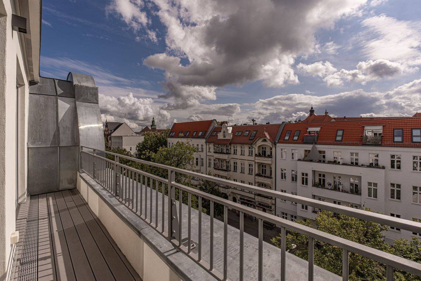 Helle 3-Zi-Dachgeschosswohnung am Bürgerpark – Berlin – Vorschaubild 3