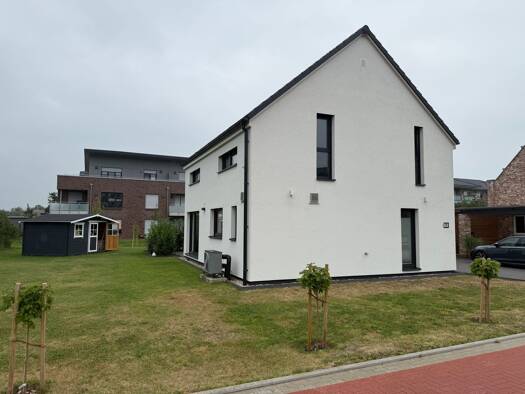 Einfamilienhaus zum Kauf provisionsfrei 449.000 € 4 Zimmer 136 m² 747 m² Grundstück Augustfehn II Apen 26689