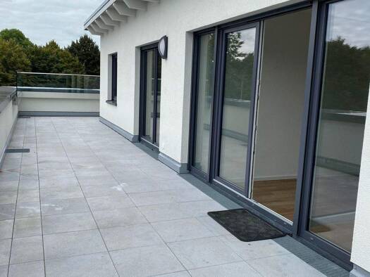 Wohnung zur Miete 1.699 € 4 Zimmer 132,6 m² 2. Geschoss frei ab 01.03.2026 Lönsweg 38 Stade 21680