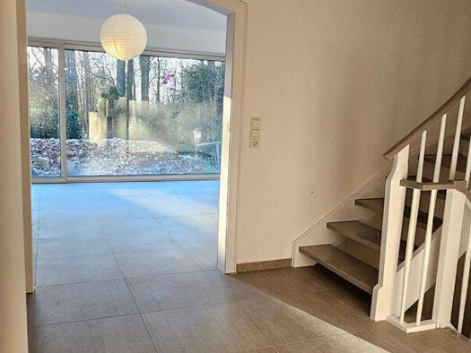 Reihenhaus zur Miete 1.950 € 6 Zimmer 111 m² 210 m² Grundstück frei ab 01.05.2026 Bärbroich Bergisch Gladbach 51429