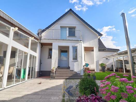 Einfamilienhaus zum Kauf provisionsfrei 270.000 € 5 Zimmer 120 m² 512 m² Grundstück Sundhausstraße 230 Großfahner 99100