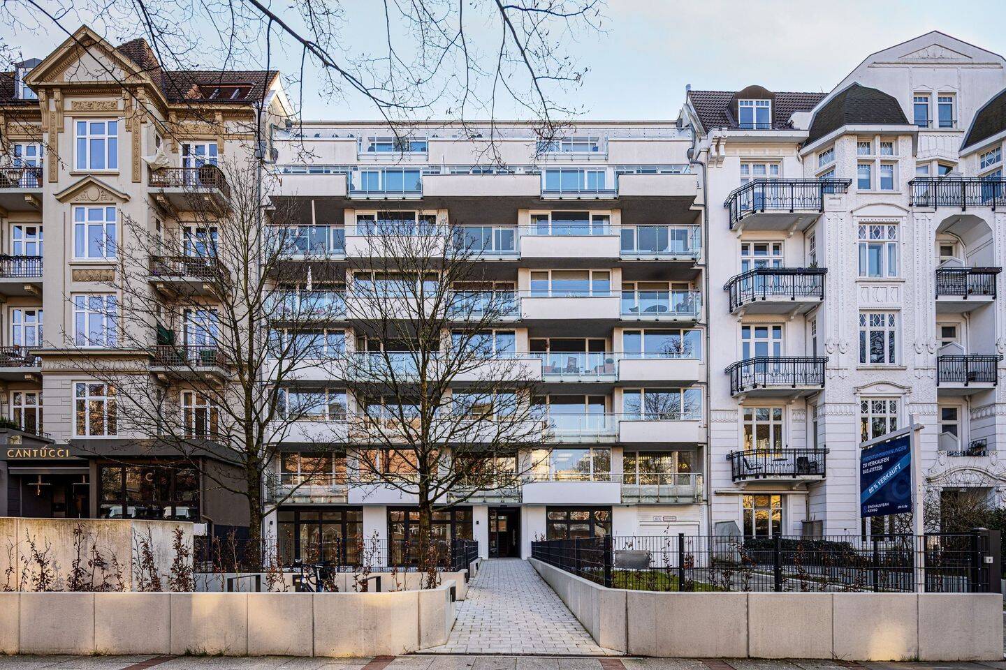 Property thumbnail 3