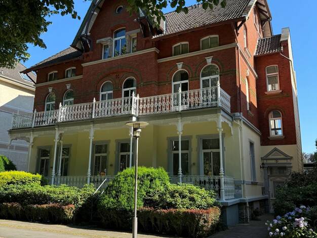 Haus zum Kauf 693.000 € 18 Zimmer 450 m² 707 m² Grundstück Bad Pyrmont 31812