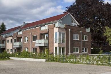 Wohnung zur Miete 770 € 2,5 Zimmer 66,9 m² 1. Geschoss frei ab 01.06.2025 Wilhelmstraße Bad Zwischenahn I Bad Zwischenahn 26160