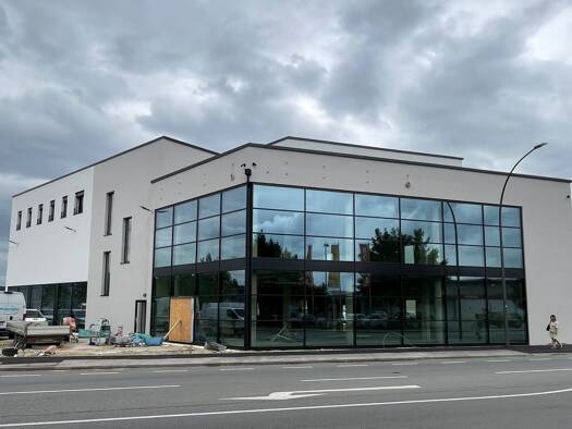 Bürofläche zur Miete - Erstbezug 5 Zimmer 200 m² Bürofläche Siemensstraße 6 b Industriegebiet Landshut 84030