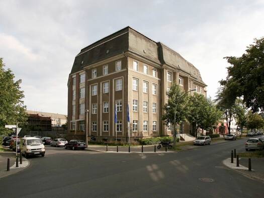 Bürogebäude zur Miete provisionsfrei 1.200 € 105,9 m² Bürofläche Große-Leege-Straße 97/98 Berlin 13055