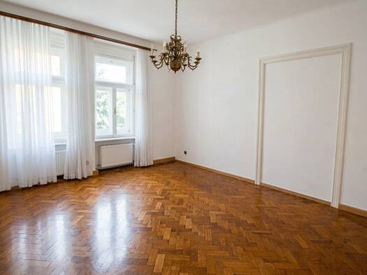 Wohnung zur Miete 801 € 3,5 Zimmer 102 m² 2. Geschoss Münzgrabenstraße Jakomini Graz 8010