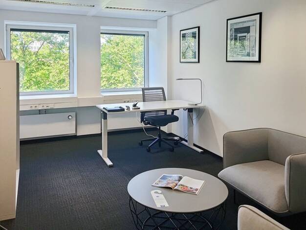 Bürofläche zur Miete provisionsfrei 759 € 8 m² Bürofläche Friedrich-Ebert-Anlage 36 Westend-Süd Frankfurt am Main 60325