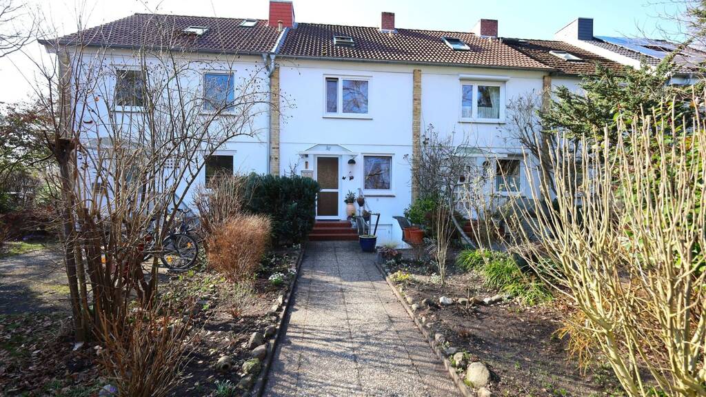 Reihenmittelhaus zum Kauf 320.000 € 4 Zimmer 92 m² 270 m² Grundstück Langenhorn Hamburg 22415