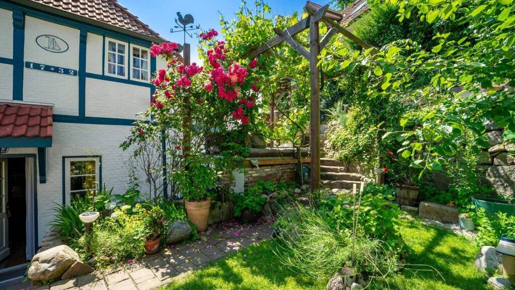 Einfamilienhaus zum Kauf 1.690.000 € 4 Zimmer 166 m² 208 m² Grundstück Blankenese Hamburg 22587