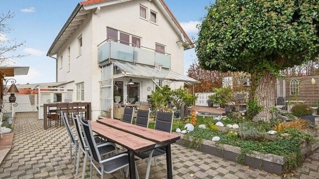Haus zum Kauf 649.000 € 5,5 Zimmer 141 m² 630 m² Grundstück Rotensol Bad Herrenalb 76332