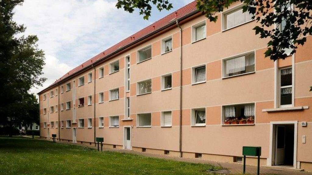 Wohnung zur Miete 389 € 2 Zimmer 51,8 m² EG Tagewerbener Str. 55c Weißenfels 06667