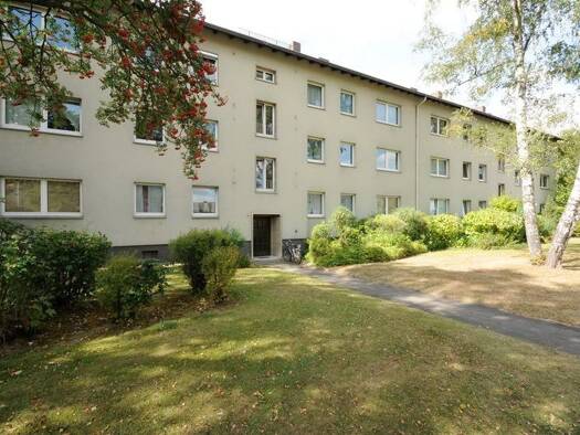 Wohnung zur Miete 748 € 4 Zimmer 82,6 m² 1. Geschoss frei ab 01.10.2026 Gebbertstraße 84 Innenstadt Erlangen 91052