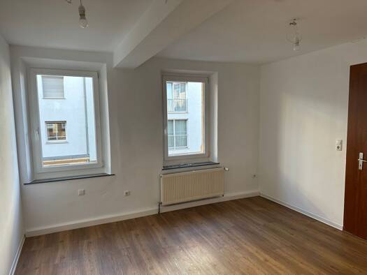 Wohnung zur Miete 510 € 2 Zimmer 49 m² Geschoss 1/5 frei ab sofort Lobitzstraße 10 Innenstadt Fürth 90762